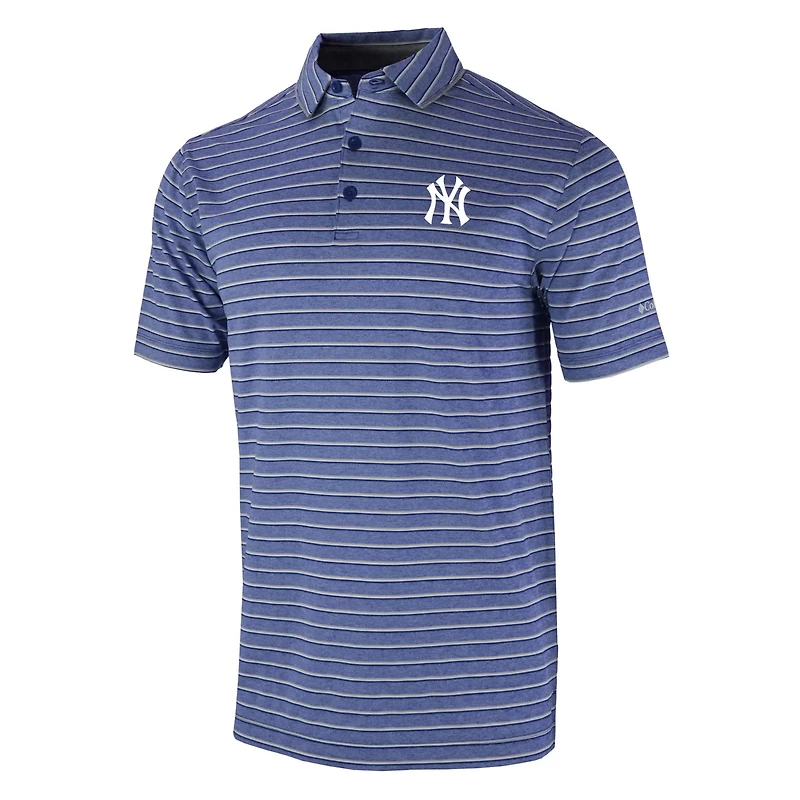 Columbia New York Yankees Omni-Wick Post Round Polo