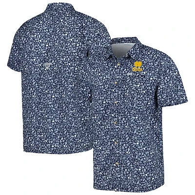 Columbia Notre Dame Fighting Irish Super Slack Tide Omni-Shade Team Button-Up Shirt