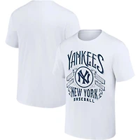 Darius Rucker Collection by Fanatics New York Yankees Distressed Rock T-Shirt