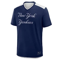 Fanatics New York Yankees Walk Off V-Neck T-Shirt