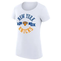G-III 4Her by Carl Banks New York Knicks Super-Slim Fit Lightweight Large City Logo T-Shirt