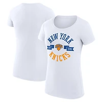 G-III 4Her by Carl Banks New York Knicks Super-Slim Fit Lightweight Large City Logo T-Shirt