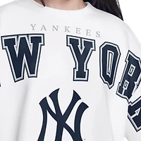 G-III 4Her by Carl Banks New York Yankees Bleachers Cropped Pullover Sweatshirt