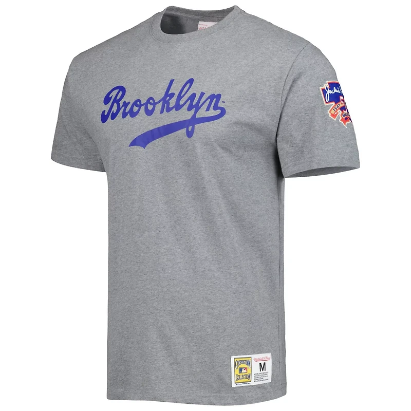 Mitchell Ness Jackie Robinson Brooklyn Dodgers Cooperstown Collection Legends T-Shirt