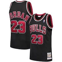 Mitchell  Ness Michael Jordan Chicago Bulls 1997/98 Hardwood Classics Authentic Jersey