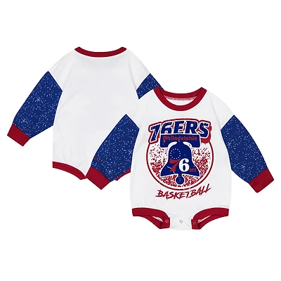 Mitchell  Ness Philadelphia 76ers Hardwood Classics Posterboard Oversize Long Sleeve Bodysuit