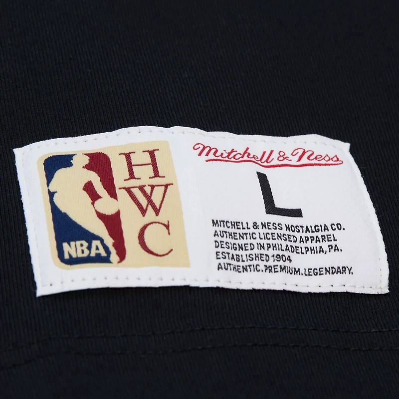 Mitchell Ness Scottie Pippen Chicago Bulls Hardwood Classics NBA Legends T-Shirt