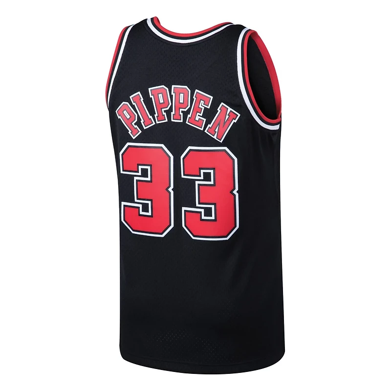Mitchell  Ness Scottie Pippen Chicago Bulls Hardwood Classics Swingman Jersey