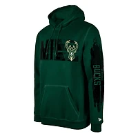 New Era Milwaukee Bucks Hunter Tip-Off Collection Pullover Hoodie