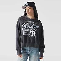 New Era York Yankees Boxy Mineral Wash Dolmen Sleeve Cropped Sweatshirt