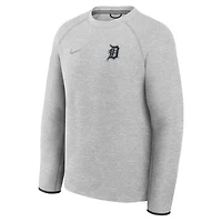 Nike Detroit Tigers Tech Fleece Raglan Sweatshirt