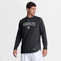 Nike New York Yankees Authentic Collection Raglan Dri-FIT Sweatshirt