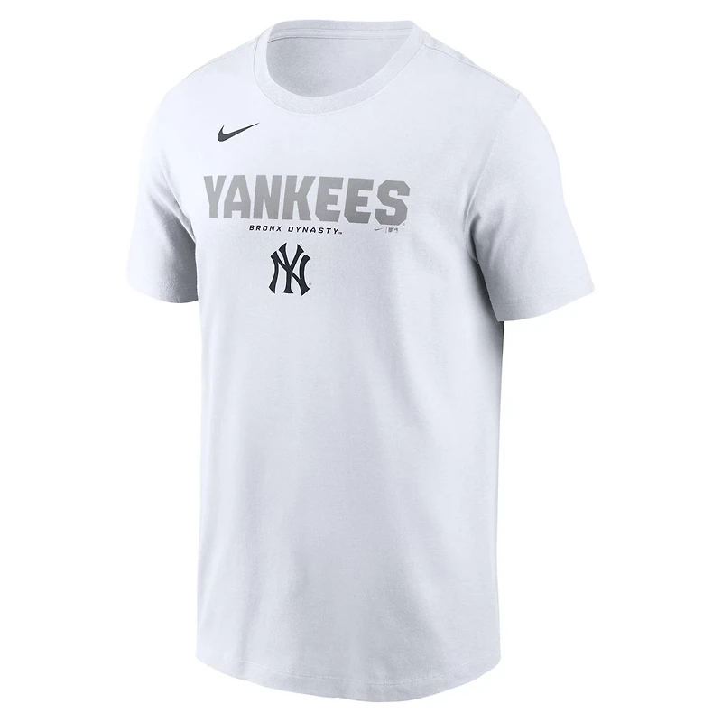 Nike New York Yankees Bold Team Name T-Shirt