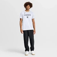 Nike New York Yankees Bold Team Name T-Shirt