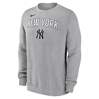 Nike New York Yankees Pullover Sweatshirt