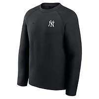 Nike New York Yankees Tech Fleece Raglan Sweatshirt