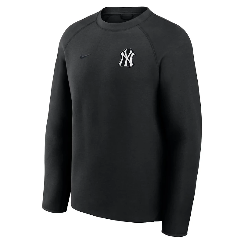 Nike New York Yankees Tech Fleece Raglan Sweatshirt