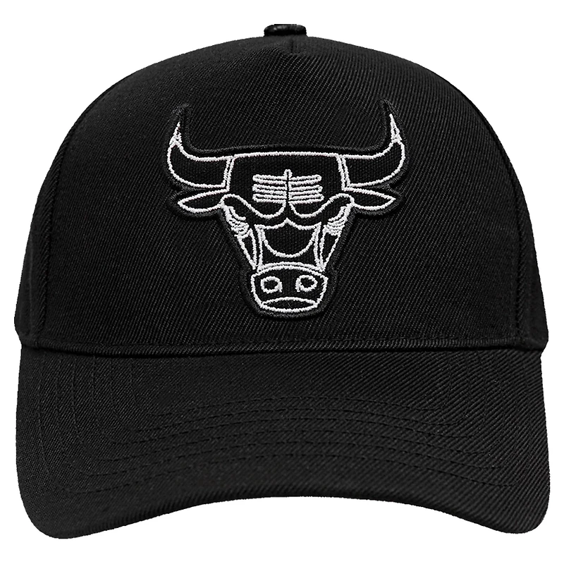 Pro Standard Chicago Bulls Paint the City Pinch Front Snapback Hat