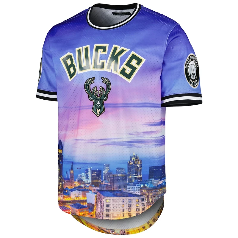 Pro Standard Milwaukee Bucks Cityscape Stacked Logo T-Shirt