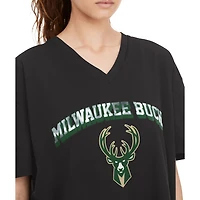 Tommy Jeans Milwaukee Bucks Ashley V-Neck T-Shirt