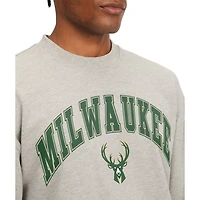 Tommy Jeans Milwaukee Bucks James Patch Pullover Sweatshirt