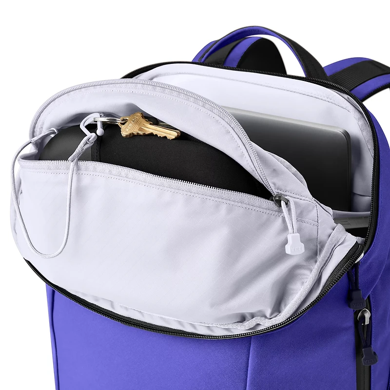 YETI Crossroads 22L Backpack