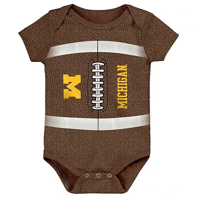 Newborn  Michigan Wolverines Catch Me Football Bodysuit