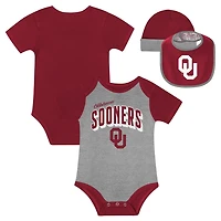 Newborn  Oklahoma Sooners Dynamic Duo Bodysuit Bib Cuffed Knit Hat Set