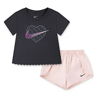 Nike Toddler Girls’ Swoosh Motion Sprinter Set