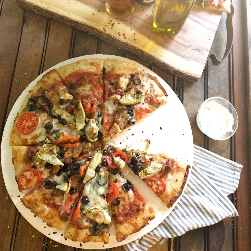 Bayou Classic 16 in Ceramic Pizza Stone