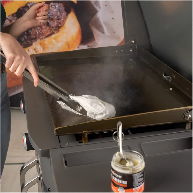 Blackstone 15.3 oz Griddle Seasoning and Cast Iron Conditioner