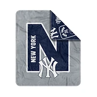 New York Yankees 50" x 60" Dream Weave Throw Blanket
