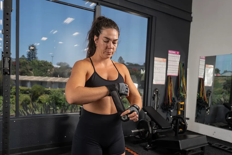 Harbinger Women's Pro Wristwrap 3.0 Gloves