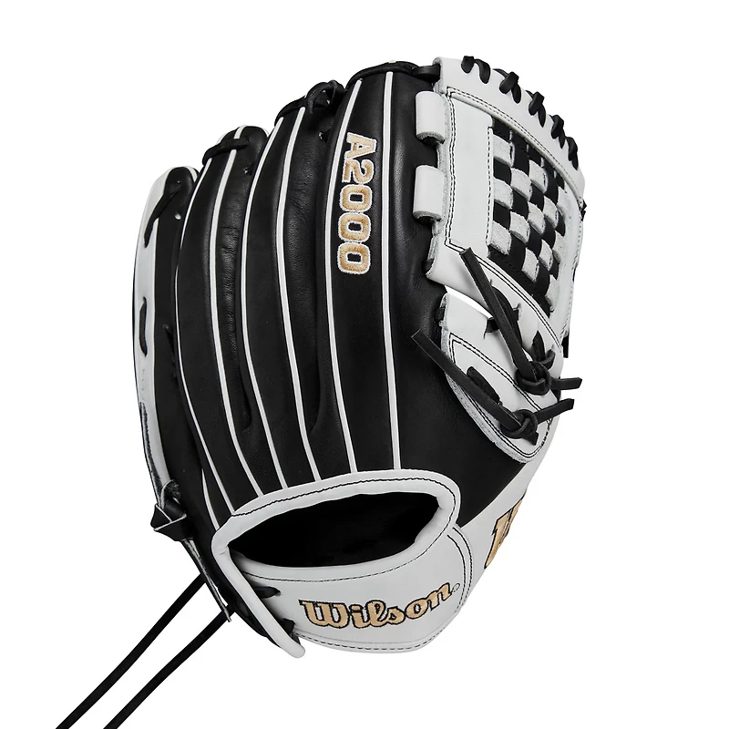 Wilson A2000 12 in Fastpitch Fielding Softball Glove