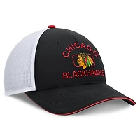 Fanatics /White Chicago hawks Authentic Pro Rink Trucker Hat