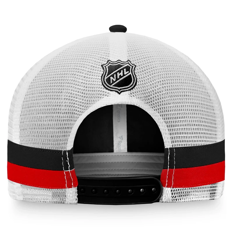 Fanatics /White Chicago hawks Fundamental Striped Trucker Adjustable Hat