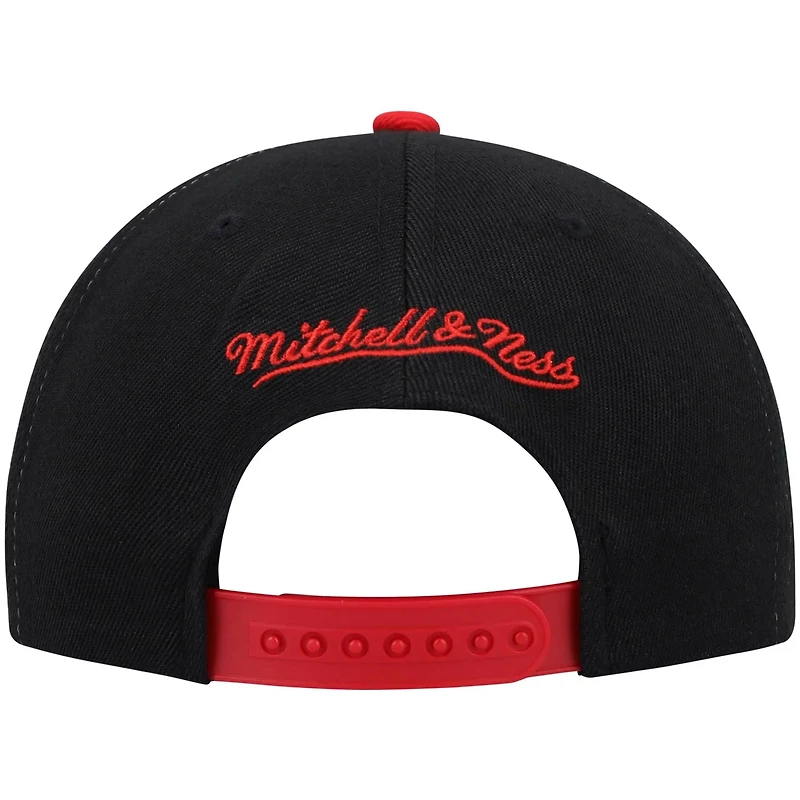 Mitchell  Ness / Ohio State Buckeyes Sharktooth Snapback Hat