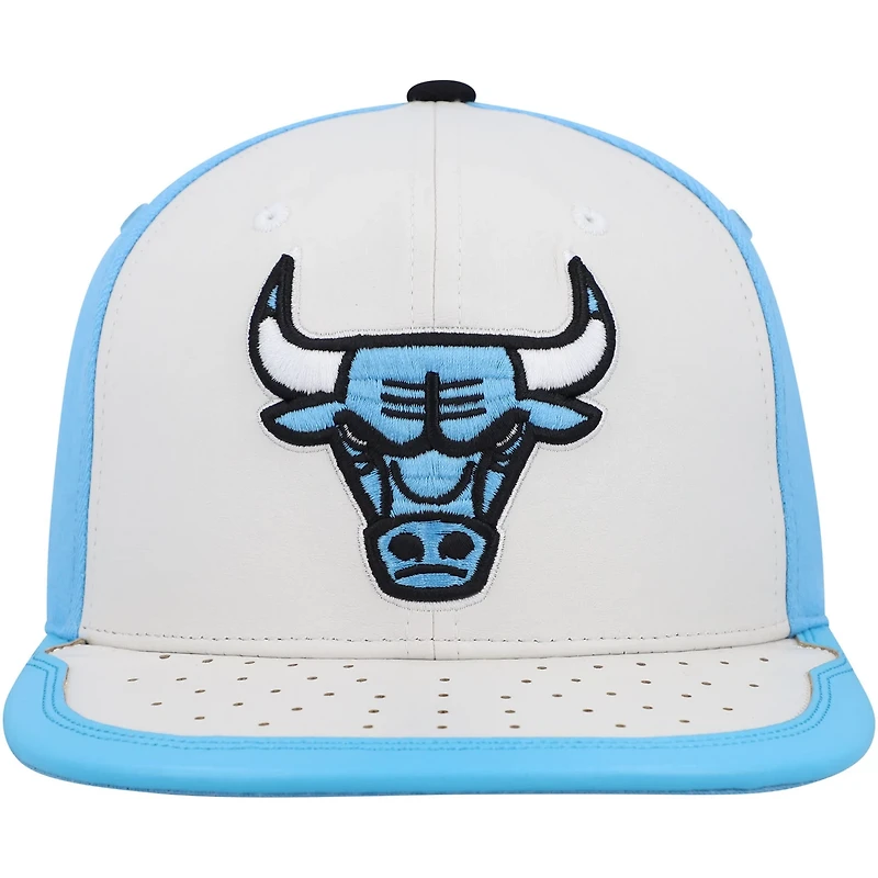 Mitchell  Ness /Light Blue Chicago Bulls Day One Snapback Hat