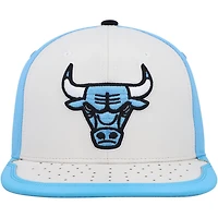 Mitchell  Ness /Light Blue Chicago Bulls Day One Snapback Hat