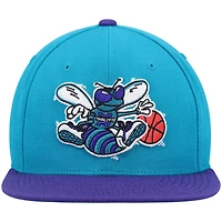 Mitchell  Ness /Purple Charlotte Hornets Hardwood Classics Team Two-Tone 20 Snapback Hat