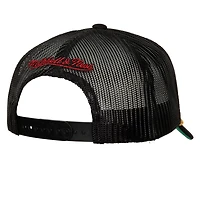 Mitchell  Ness Chicago Bulls Hardwood Classics Gold Leaf Mesh Trucker Snapback Hat