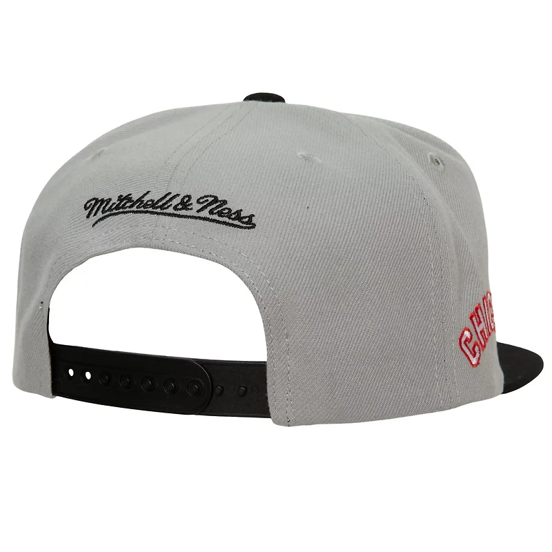 Mitchell  Ness Chicago Sox Cooperstown Collection Away Snapback Hat