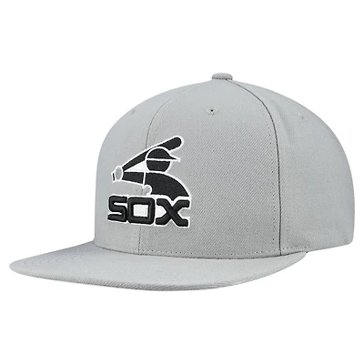 Mitchell  Ness Chicago White Sox Cooperstown Collection Basic Flip Snapback Hat