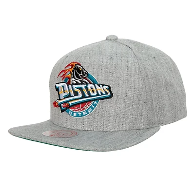 Mitchell  Ness Detroit Pistons Hardwood Classics 20 Snapback Hat