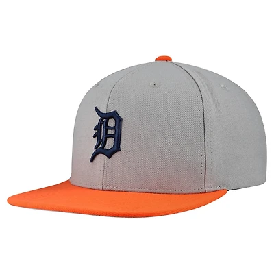 Mitchell  Ness Detroit Tigers Basic Flip Snapback Hat