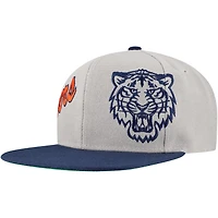 Mitchell  Ness Detroit Tigers Knock Out Panel Snapback Hat