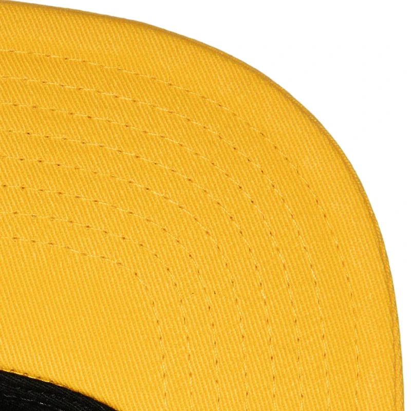 Mitchell Ness Gold Atlanta Braves Hometown Snapback Hat