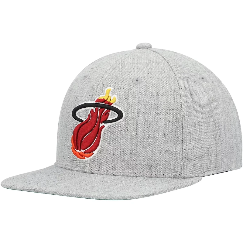 Mitchell  Ness Miami Heat Hardwood Classics 20 Snapback Hat
