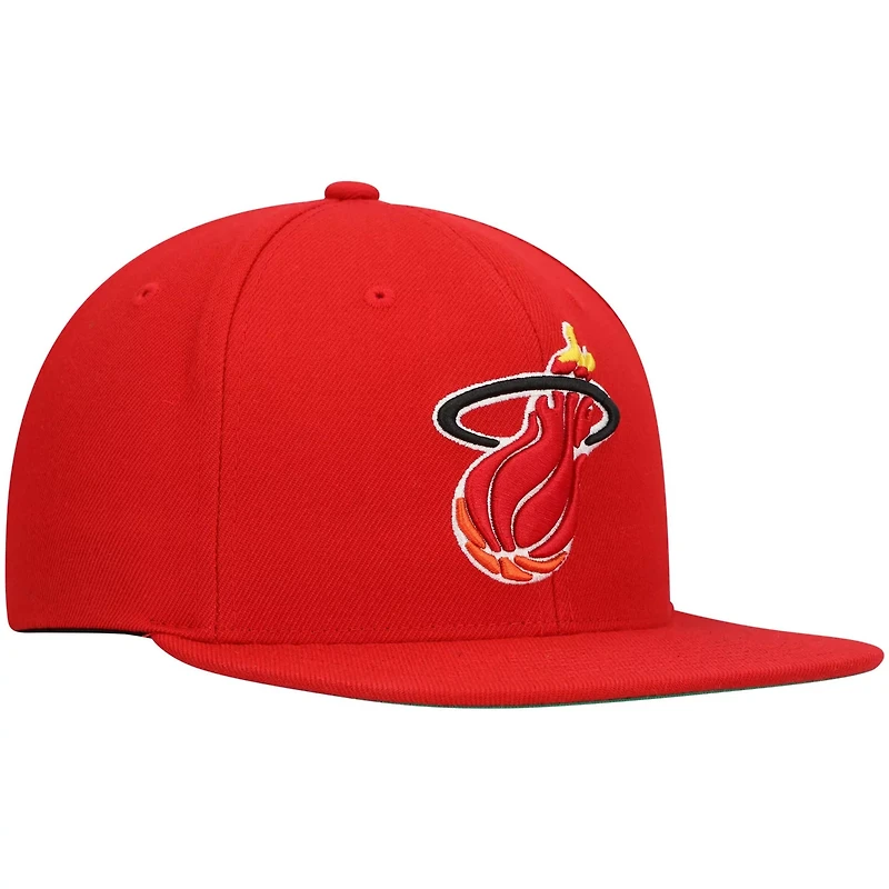 Mitchell Ness Miami Heat Hardwood Classics Team Ground 20 Snapback Hat