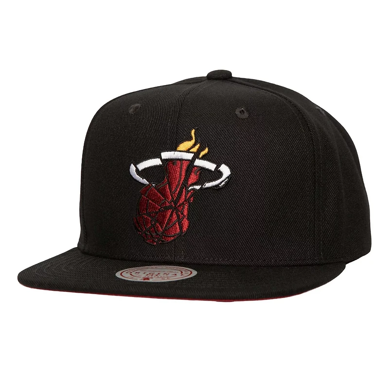 Mitchell  Ness Miami Heat Shattered Snapback Hat
